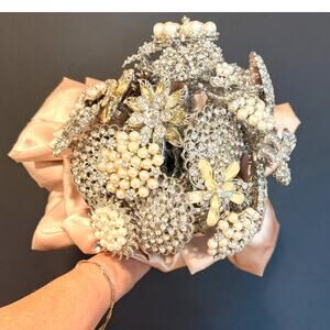 Luxury Bridal Brooch Bouquet Vintage Rhinestone & Pear Heirloom Wedding Bling